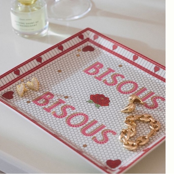 Anthropologie Bistro Tile Valentines Theme Vanity Tray NWT - Picture 2 of 10